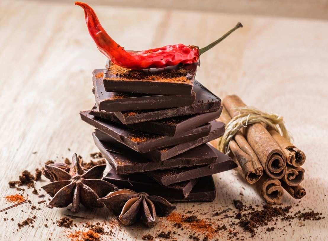 chocolate pepper cinamon sticks star anise flavors