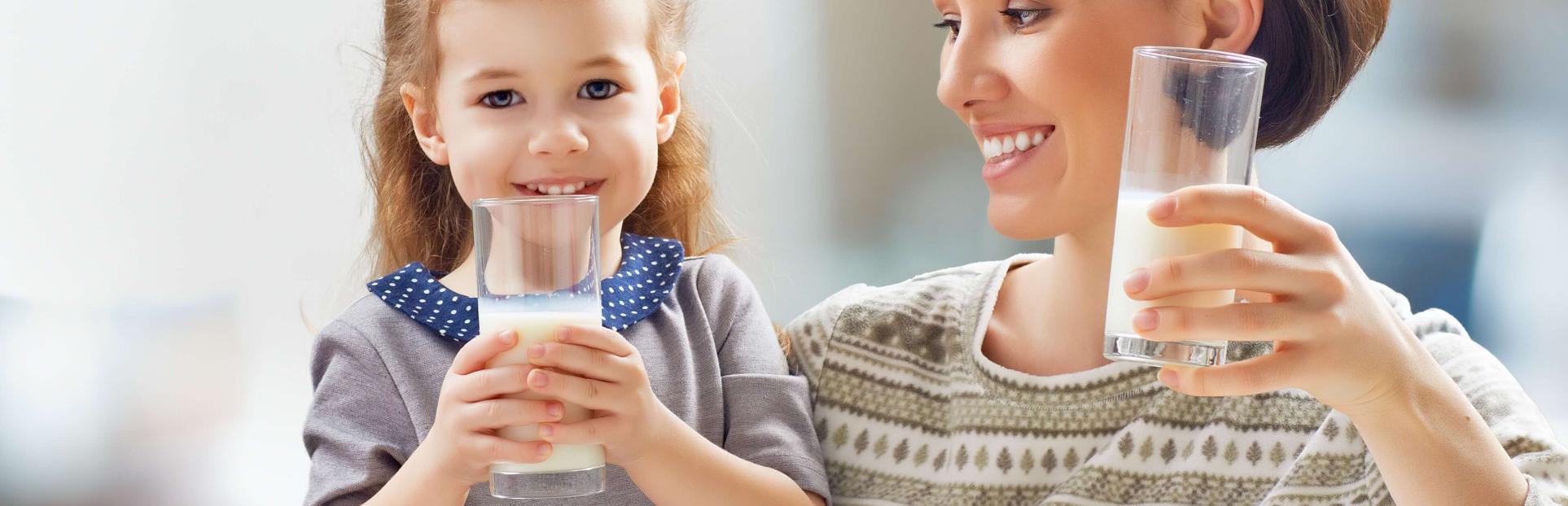 mom and child drinking milk