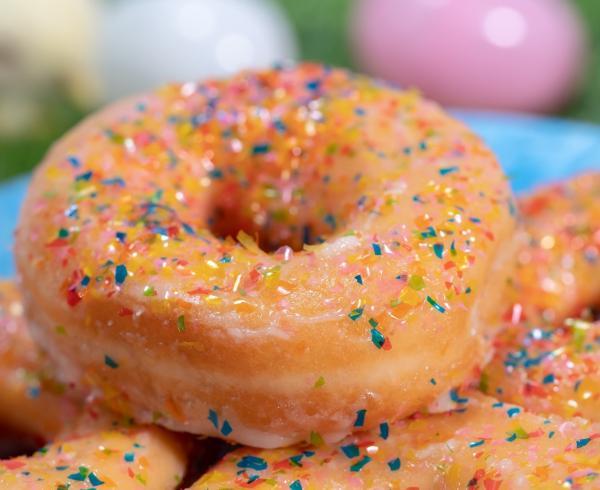 donuts with edible glitter