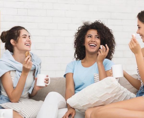 group of friends eating cookies