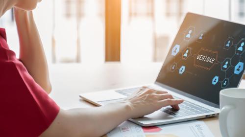 laptop webinar